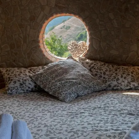 Guarda Che Luna Bed & Breakfast Sasso di Castalda