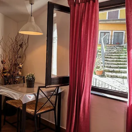 Guarda Che Luna 4* Sasso di Castalda