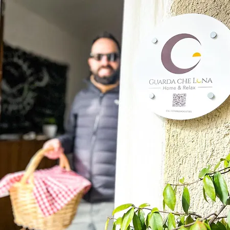 Guarda Che Luna Sasso di Castalda