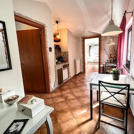 Guarda Che Luna 4* Sasso di Castalda