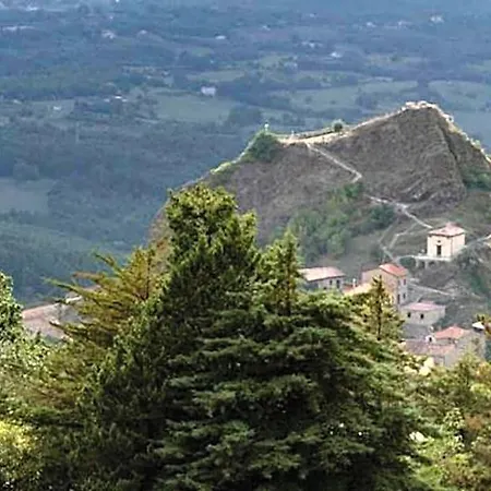 Guarda Che Luna 4* Sasso di Castalda