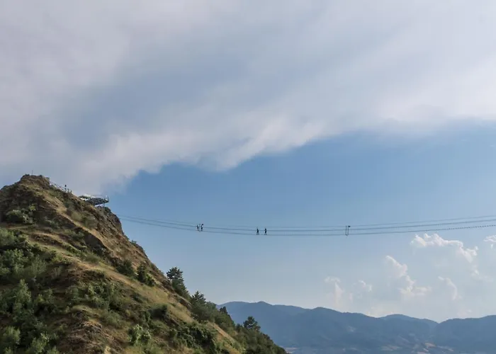 Guarda Che Luna 4* Sasso di Castalda