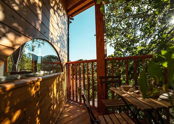 Guarda Che Luna 4* Sasso di Castalda